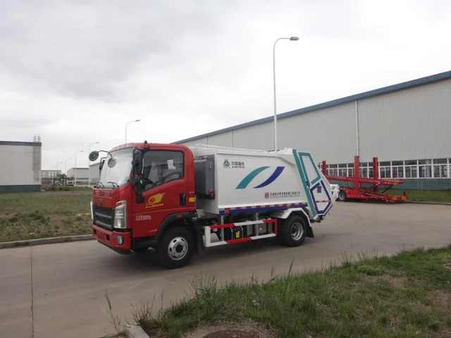 HOWO light garbage truck