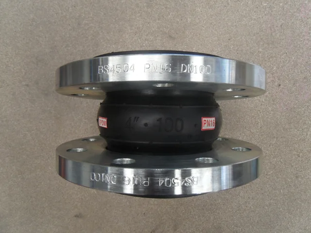 Flexible rubber expansion joint