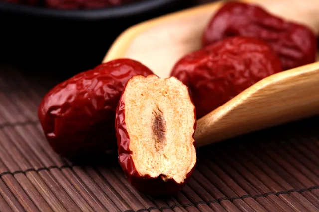 Dried dates