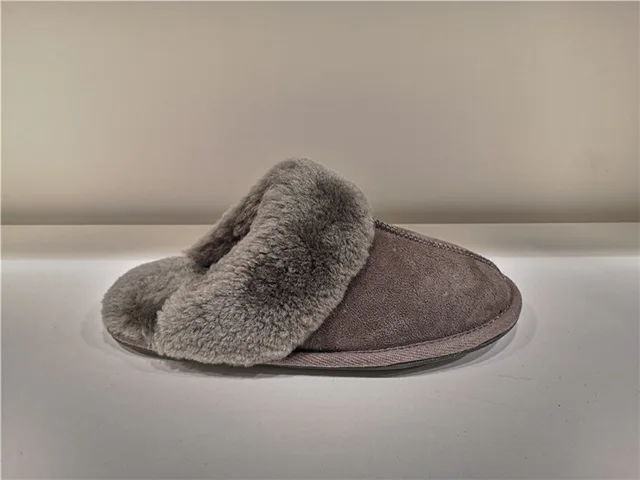 Ladies Classic Fashion Indoor Outdoor Slippers Sheepskin Mule/Fake fur Slip on Winter Bootie Water-Resistant Double face sheepskin slippers