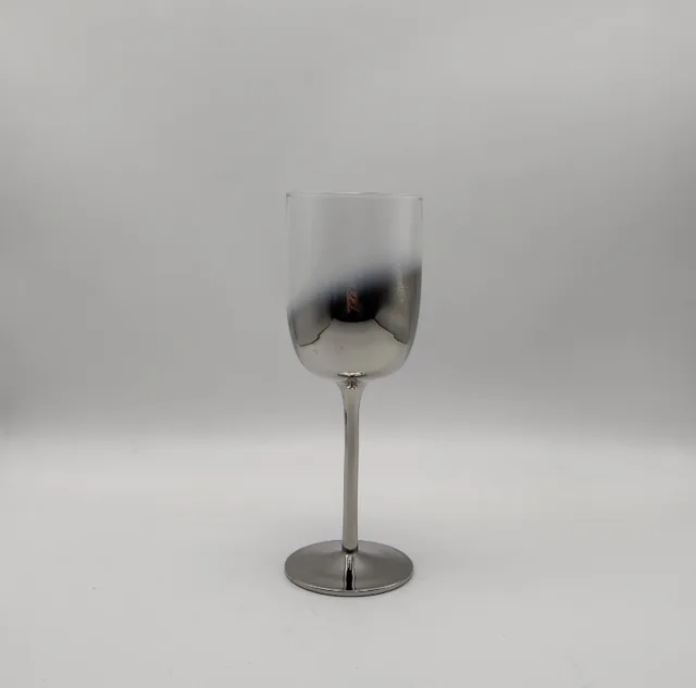 Oblique electroplating liquor cup