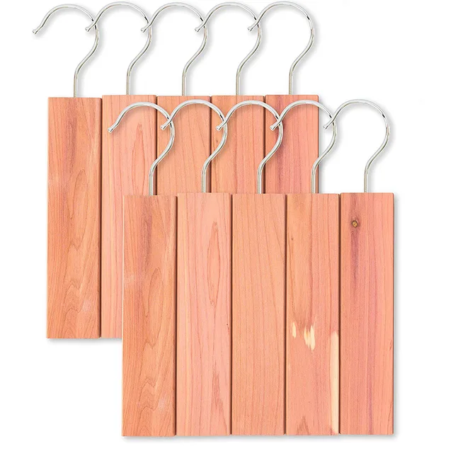Custom LOGO 100% Natural Scented Red Cedar Balls Cedar Wood Blocks Hanger Cube