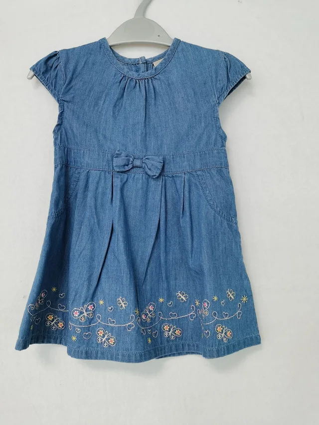 Girl's dress