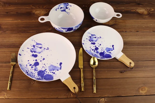 Porcelain ware