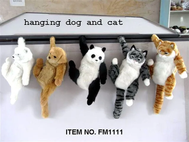 Lifelike hanging and turning animals toys