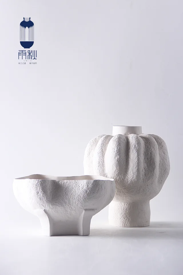 High temperature decorative porcelain vase