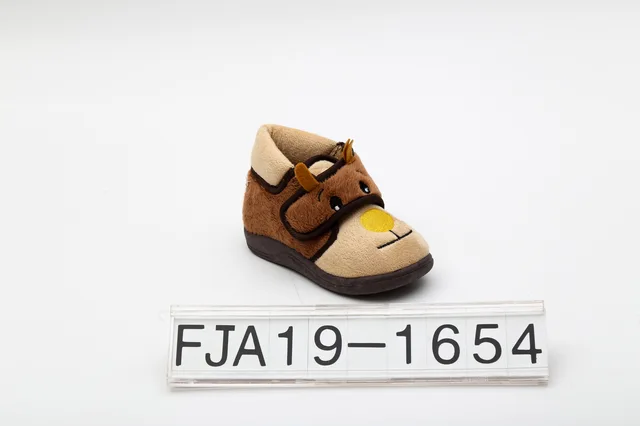 Canvas shoes vulcanized shoes cemented shoes