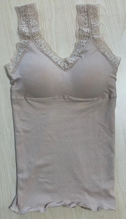 Seamless sports bra