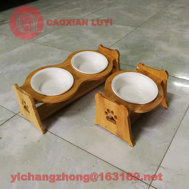 Pet food feeder