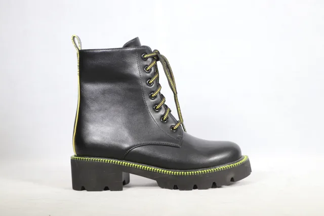 Lady Short Boots