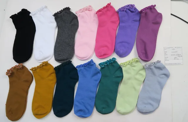 Women sneaker