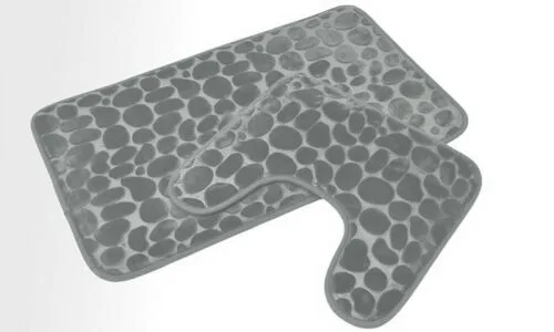 Foam bath mat