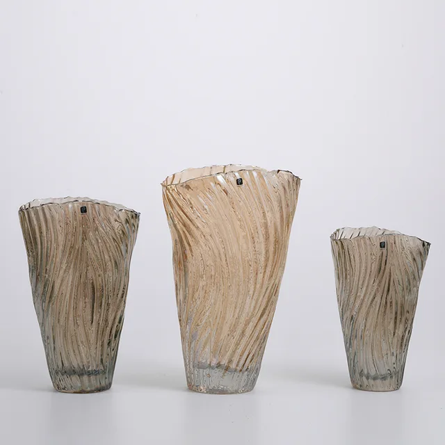 Glass vase