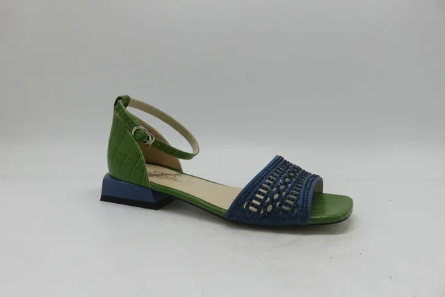 Lady's sandals