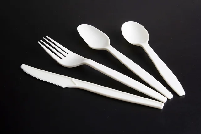 Disposable biodegradable plastic knife fork spoon cutlery set