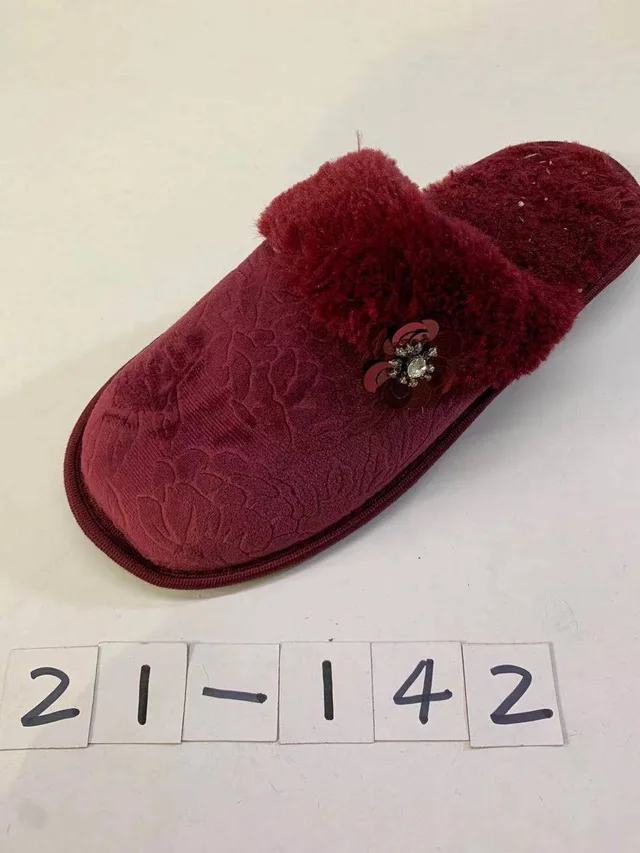 Ladies slipper