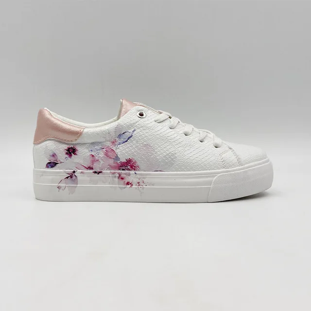 Lady casual shoes