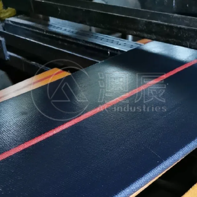 Flat transmission belt CC