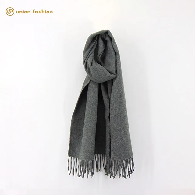 Man fashion scarf