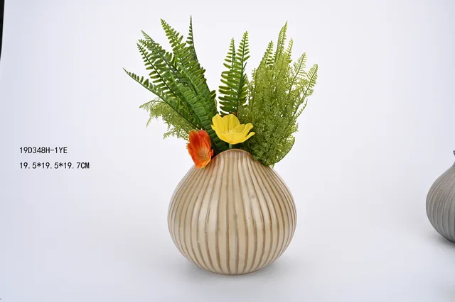 Porcelain Reactive Glazed Ceramic Vase