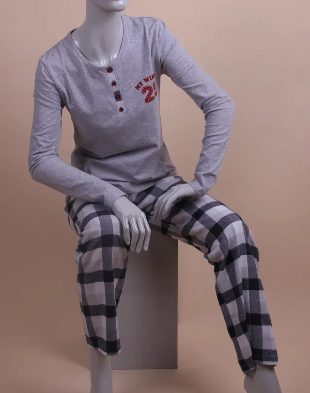 Ladies PJ knitting top with woven pants