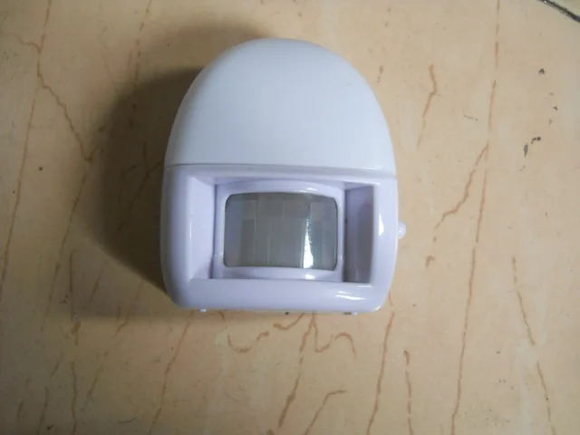 Motion sensor light