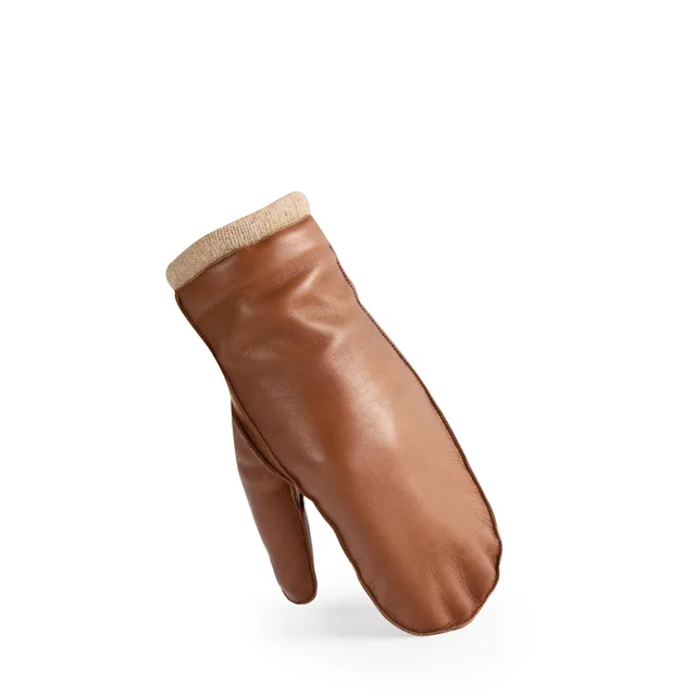 Leather gloves
