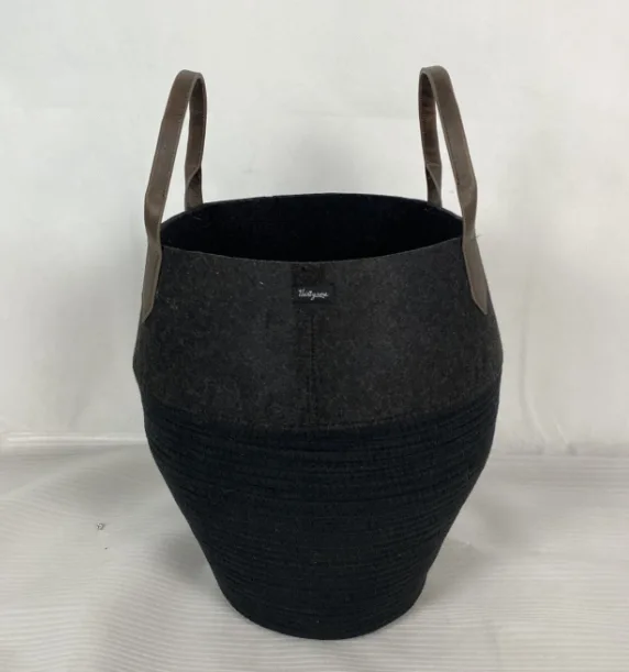 YR21032905 Zhengheshun Outdoor furniture black felt basket with handle