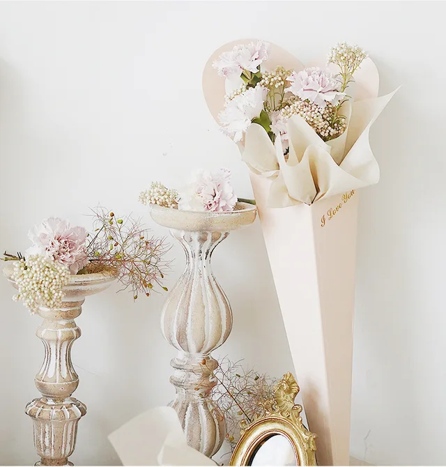 Heart papercard flower bag