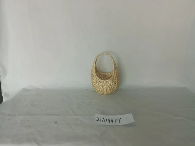 Kingwillow Wholesale cheap handmade oval wooden gift basket suppliers wicker fruit basket empty gift basket with handle customized