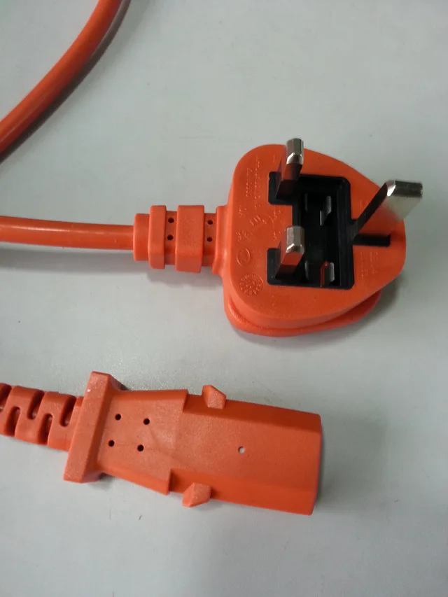 Saso Plug