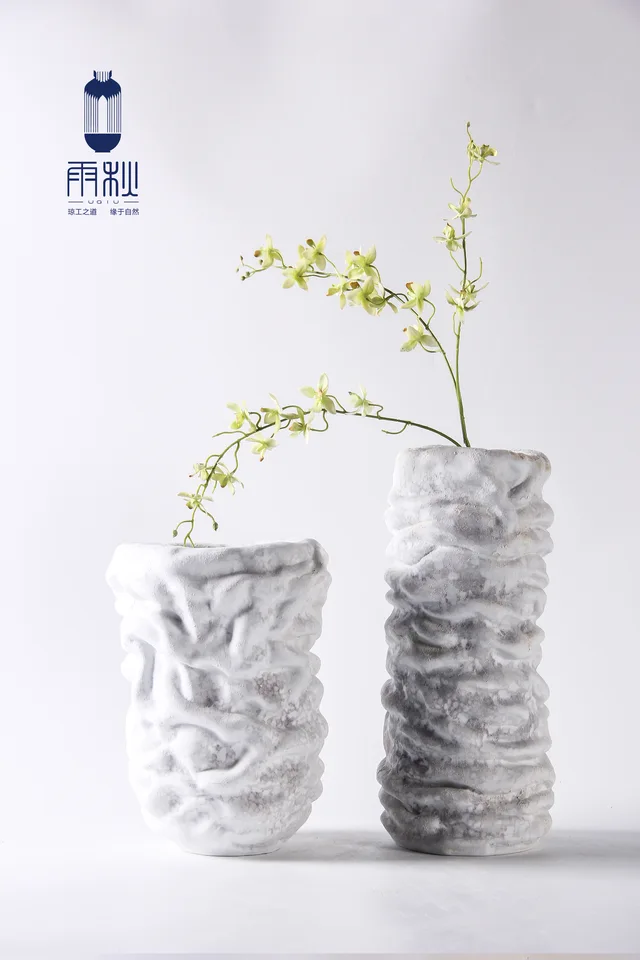 High temperature decorative porcelain vase