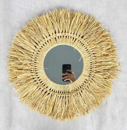 YR21040806 zhengheshun hotel&home furniture raffia grass hanging mirror