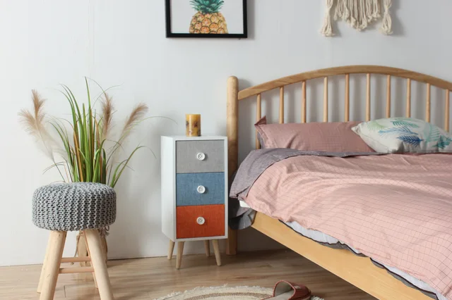 3 drawers cabinet
