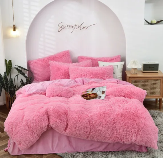 Shaggy fleece comforter