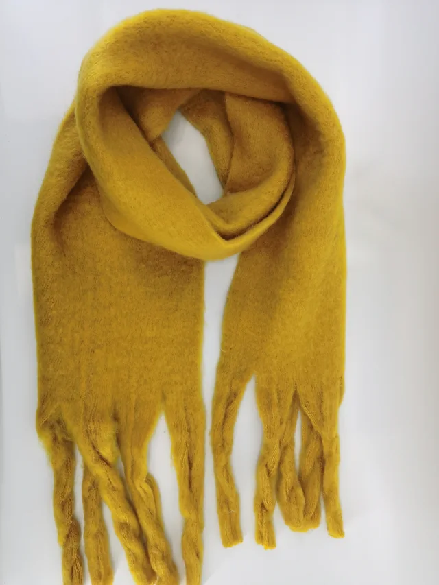 Ladies' woven scar