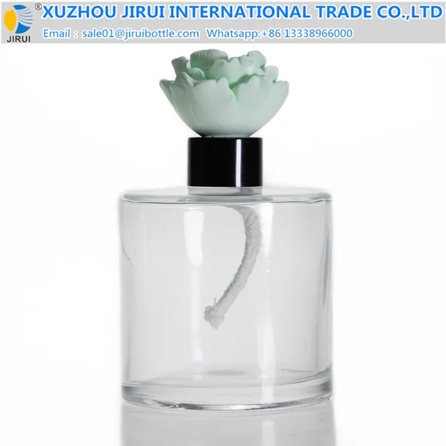 Cylindrical screw-top transparent glass bottle aromatherapy bottle 300ml