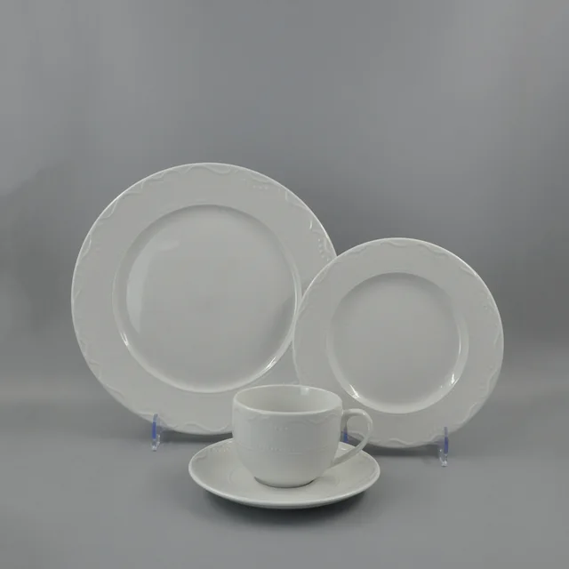 Wholesale good qualityceramic porcelain cheap embossed dinner set