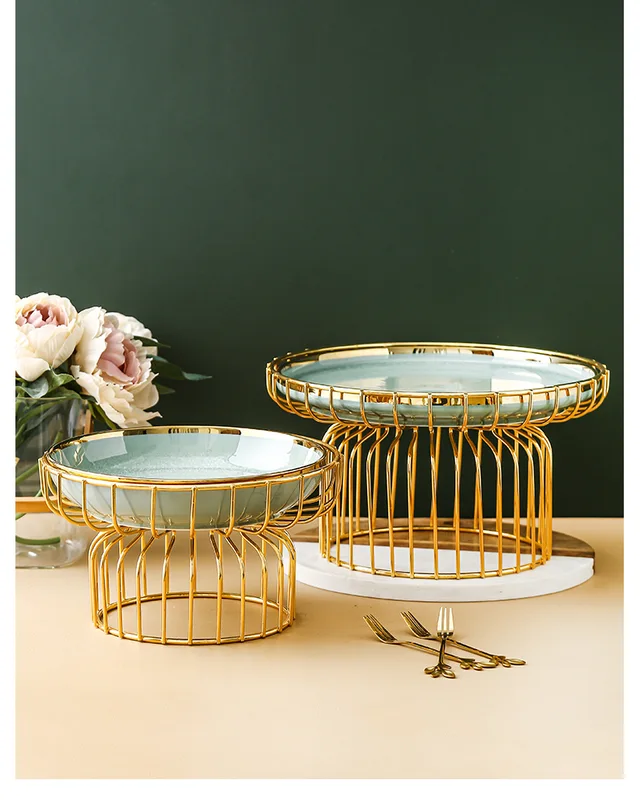 Plate with stand
