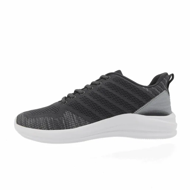 Men's sports shoes