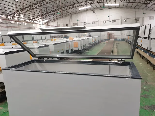 Chest Freezer (Glass Door)