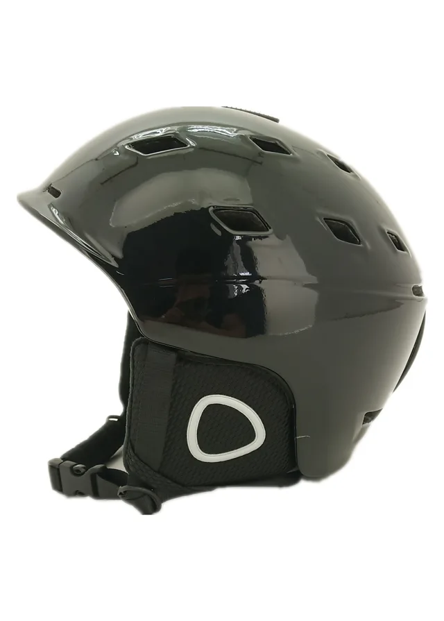 Ski helmet