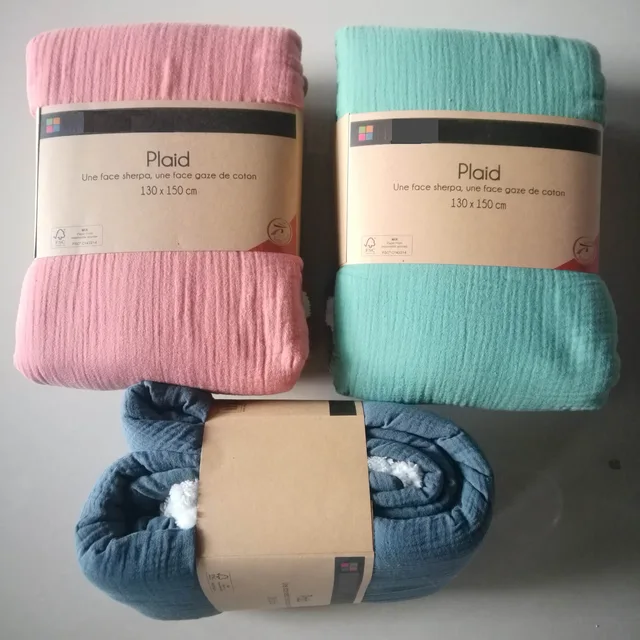 Une Face Sherpa ,une Face Gaze De Coton Blanket