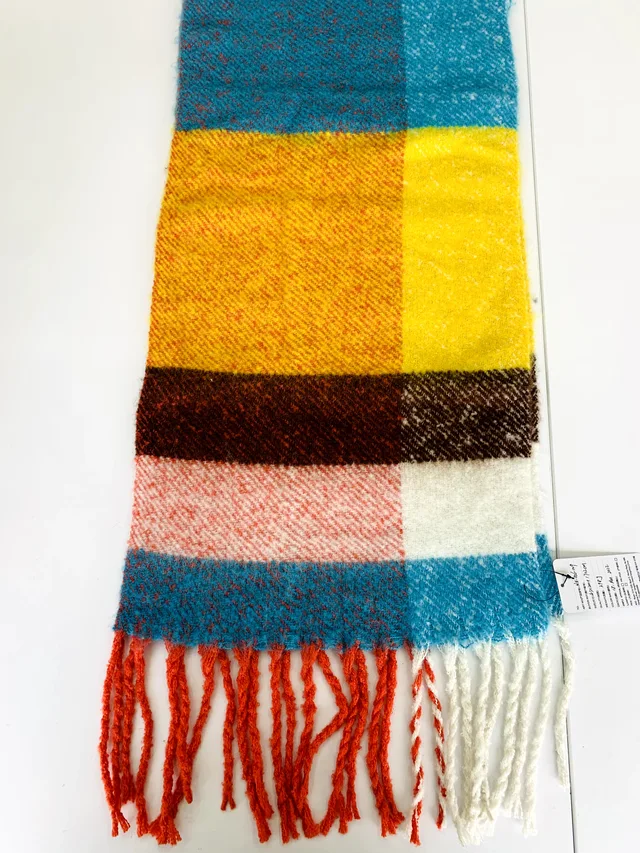 Woven scarf