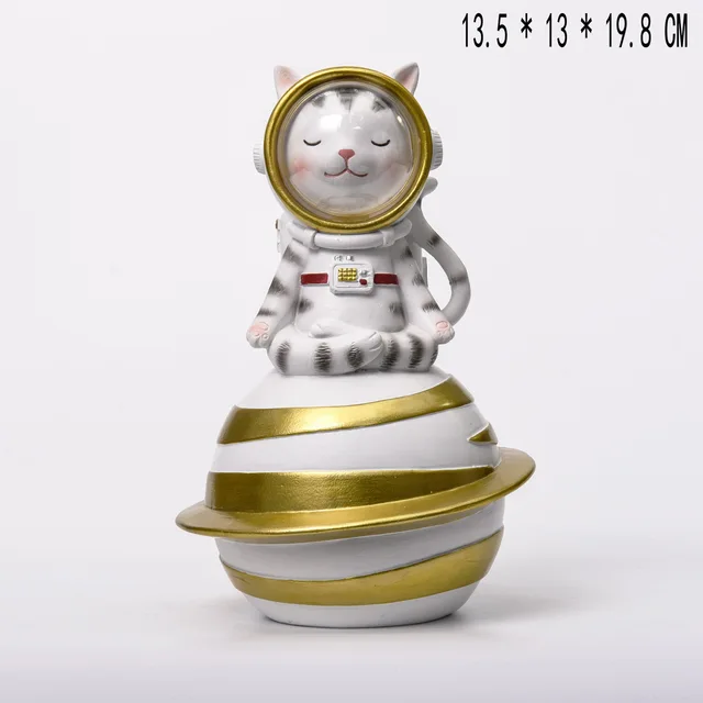 Resin cat astronaut