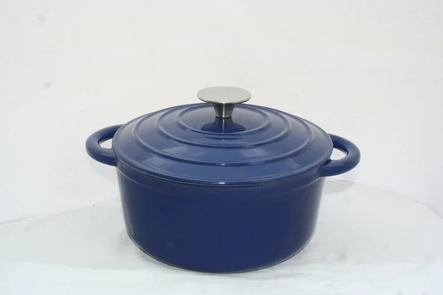 Cast iron enamel dutch oven