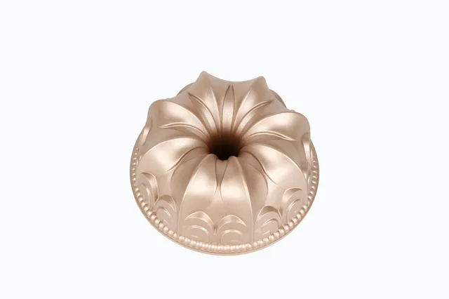 Lily flower pan