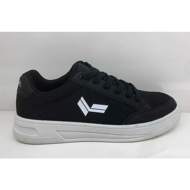 Men's casual shoes