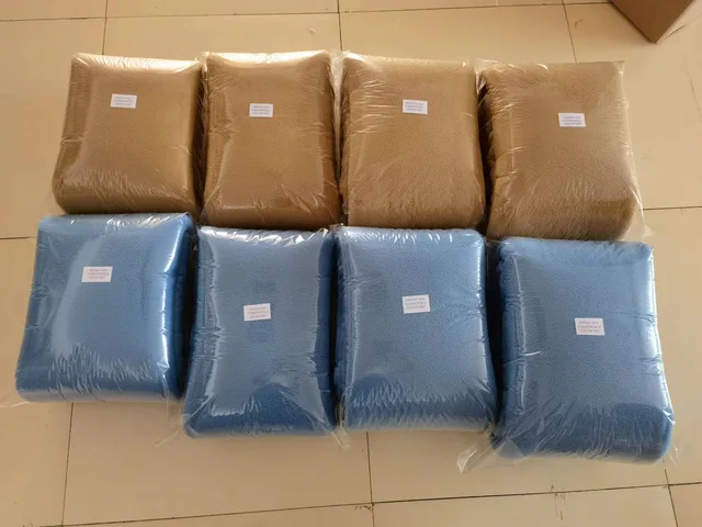 Polar fleece with antipilling blanket