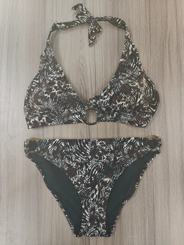 Women's swimsuits split